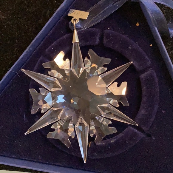 2002 Swarovski Christmas ornament